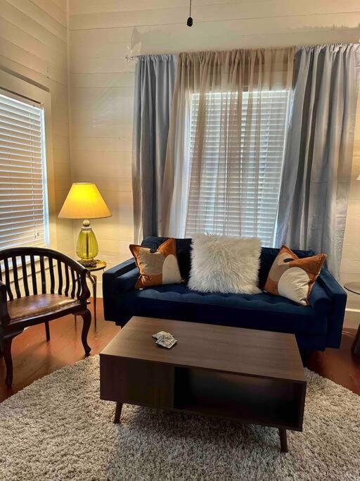 Wensel Cottage In Downtown Natchez Bagian luar foto